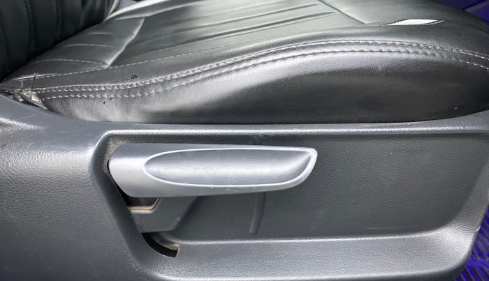 2014 Volkswagen Cross Polo HIGHLINE TDI, Diesel, Manual, 93,879 km, Driver Side Adjustment Panel