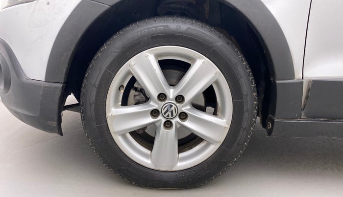 2014 Volkswagen Cross Polo HIGHLINE TDI, Diesel, Manual, 93,510 km, Left Front Wheel