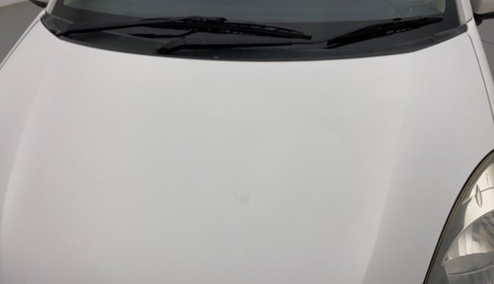 2015 Honda Brio S MT, Petrol, Manual, 1,11,585 km, Bonnet (hood) - Paint has minor damage