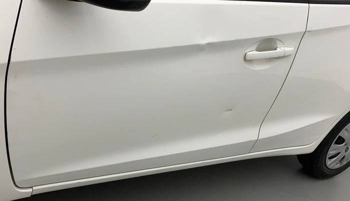 2015 Honda Brio S MT, Petrol, Manual, 1,11,585 km, Front passenger door - Paint has faded