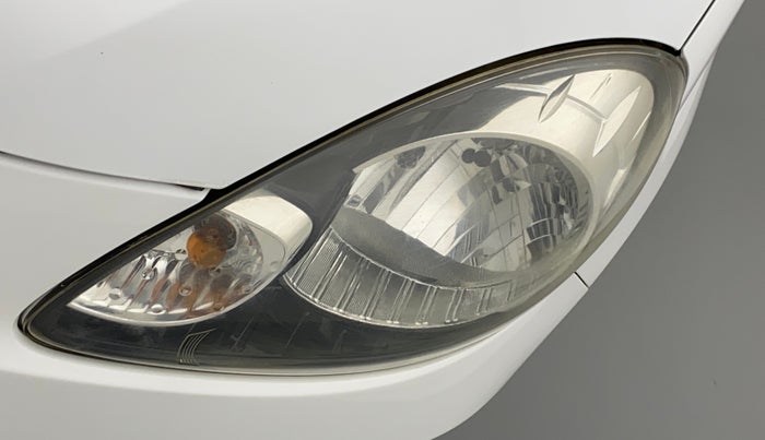 2015 Honda Brio S MT, Petrol, Manual, 1,11,585 km, Left headlight - Faded