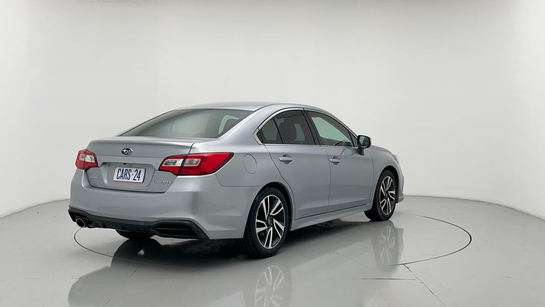 Right Back Diagonal (45- Degree) View