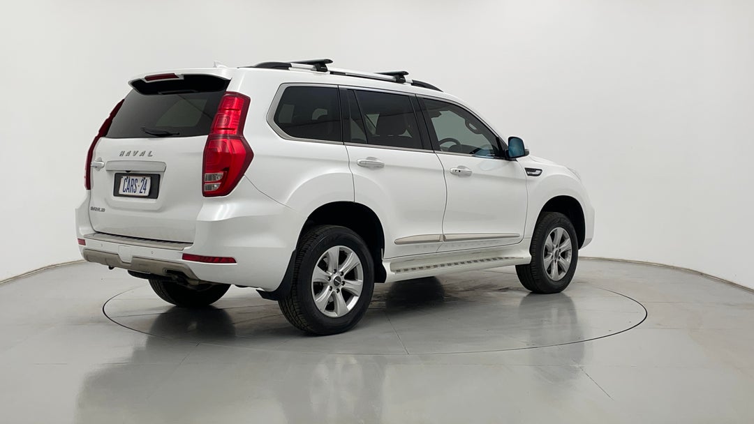 Right Back Diagonal (45- Degree) View