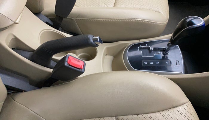 2014 Hyundai Verna FLUIDIC 1.6 VTVT SX AT, Petrol, Automatic, 1,07,887 km, Gear Lever