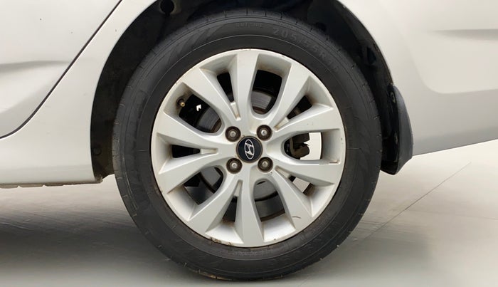 2014 Hyundai Verna FLUIDIC 1.6 VTVT SX AT, Petrol, Automatic, 1,07,887 km, Left Rear Wheel