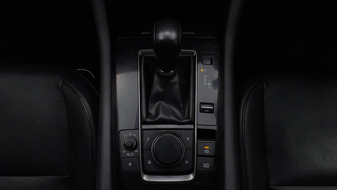 2019 Mazda 3 G20 Touring, Automatic, 103493 km, Gear Lever 