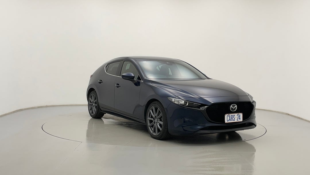 2019 Mazda 3 G20 Touring, Automatic, 103493 km, Right Front Diagonal (45- Degree) View
