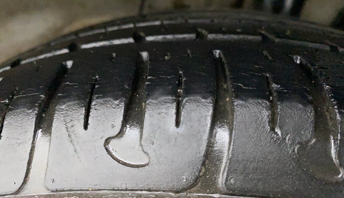 2016 Hyundai Xcent S 1.2, Petrol, Manual, 46,508 km, Left Rear Tyre Tread
