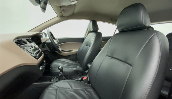 2016 Hyundai Elite i20 SPORTZ 1.2, Petrol, Manual, 53,072 km, Right Side Front Door Cabin