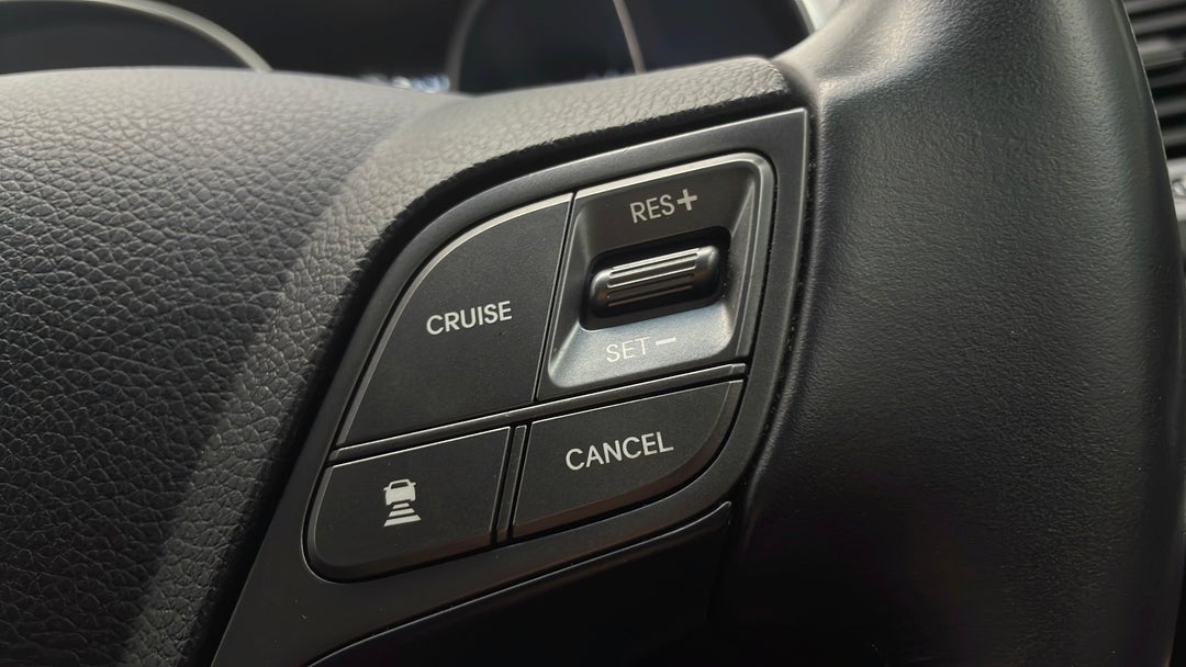 2015 Hyundai Santa Fe Highlander Crdi (4x4), Automatic, 77907 km, Cruise Control