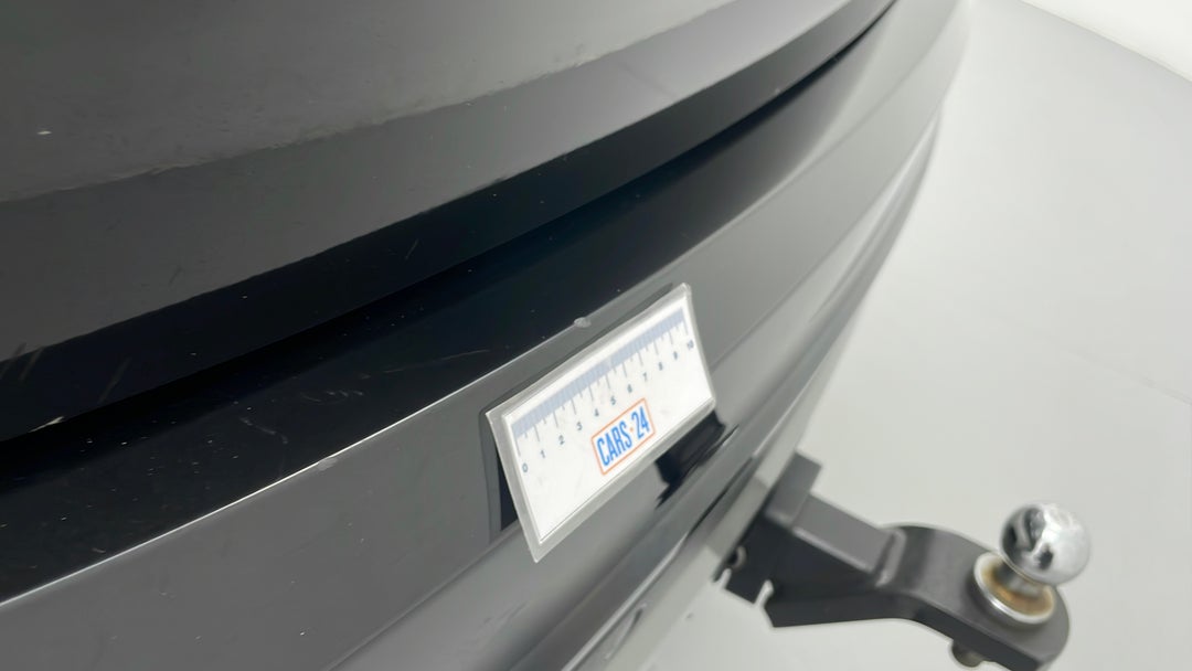 2015 Hyundai Santa Fe Highlander Crdi (4x4), Automatic, 77907 km, Bumper Rear Chip