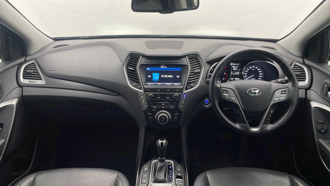 2015 Hyundai Santa Fe Highlander Crdi (4x4), Automatic, 77907 km, Dashboard View