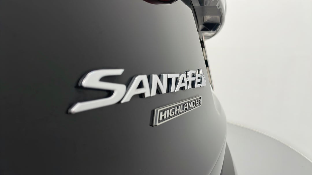 2015 Hyundai Santa Fe Highlander Crdi (4x4), Automatic, 77907 km, Badge (Boot Left Side)