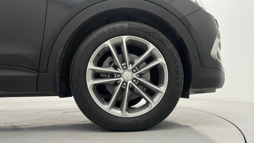 2015 Hyundai Santa Fe Highlander Crdi (4x4), Automatic, 77907 km, Right Front Wheel