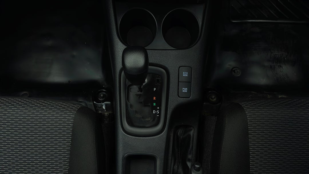 2019 Toyota Hilux Workmate, Automatic, 61438 km, Gear Lever 