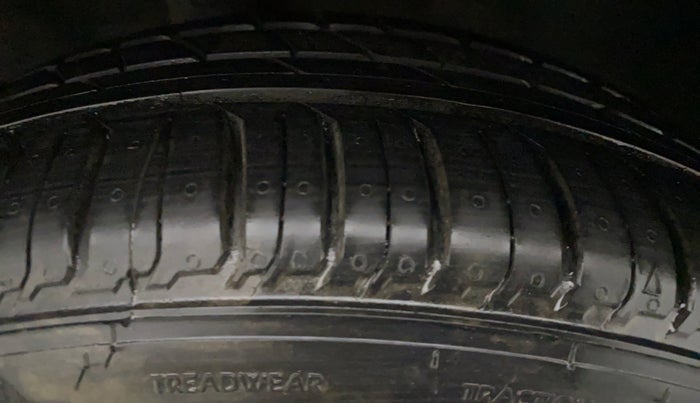 2014 Nissan Micra XV CVT, Petrol, Automatic, 31,091 km, Right Rear Tyre Tread