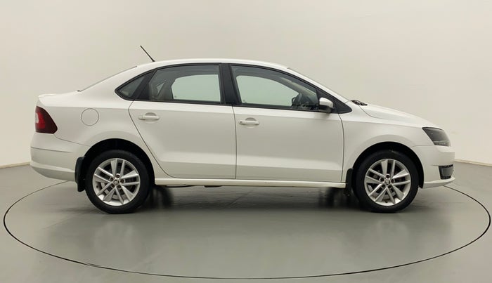 2018 Skoda Rapid STYLE 1.6 MPI AT, Petrol, Automatic, 84,700 km, Right Side View