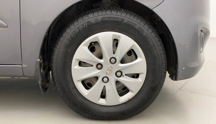 2012 Hyundai i10 SPORTZ 1.2, Petrol, Manual, 1,24,792 km, Right Front Wheel