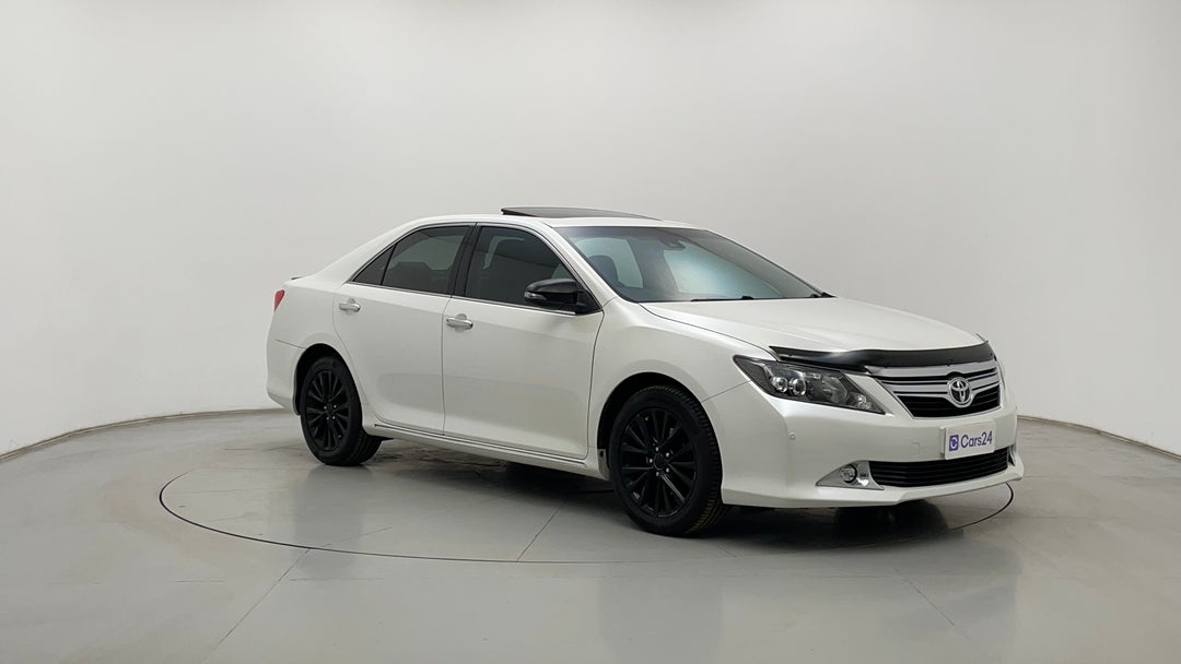 Right Front Diagonal (45- Degree) View