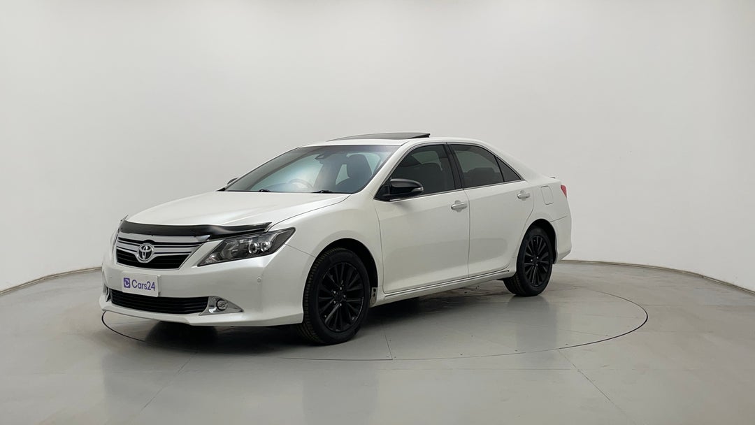 Left Front Diagonal (45- Degree) View