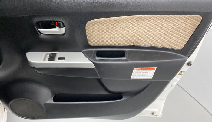 2017 Maruti Wagon R 1.0 LXI CNG, CNG, Manual, 78,954 km, Driver Side Door Panels Control