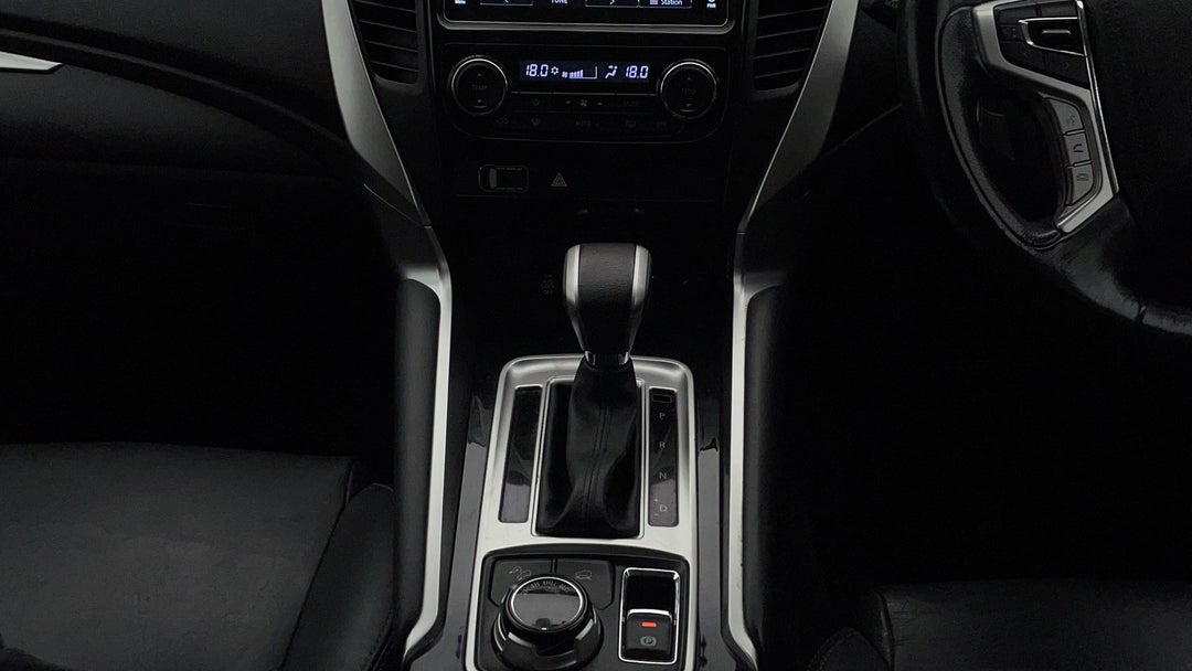 2019 Mitsubishi Pajero Sport Gls (4x4) 5 Seat, Automatic, 64448 km, Gear Lever 