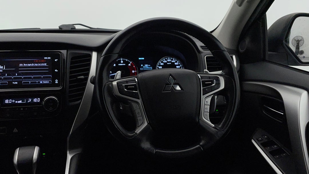 2019 Mitsubishi Pajero Sport Gls (4x4) 5 Seat, Automatic, 64448 km, Steering Wheel Close-up