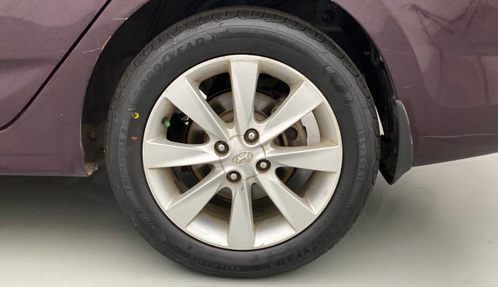 2013 Hyundai Verna FLUIDIC 1.6 CRDI SX OPT, Diesel, Manual, 95,033 km, Left Rear Wheel