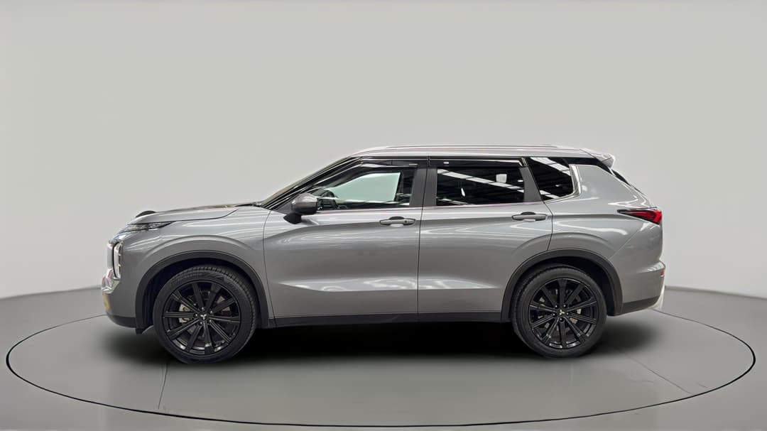 2022 Mitsubishi Outlander Ls 7 Seat (2WD), Automatic, 91764 km, Left Side View