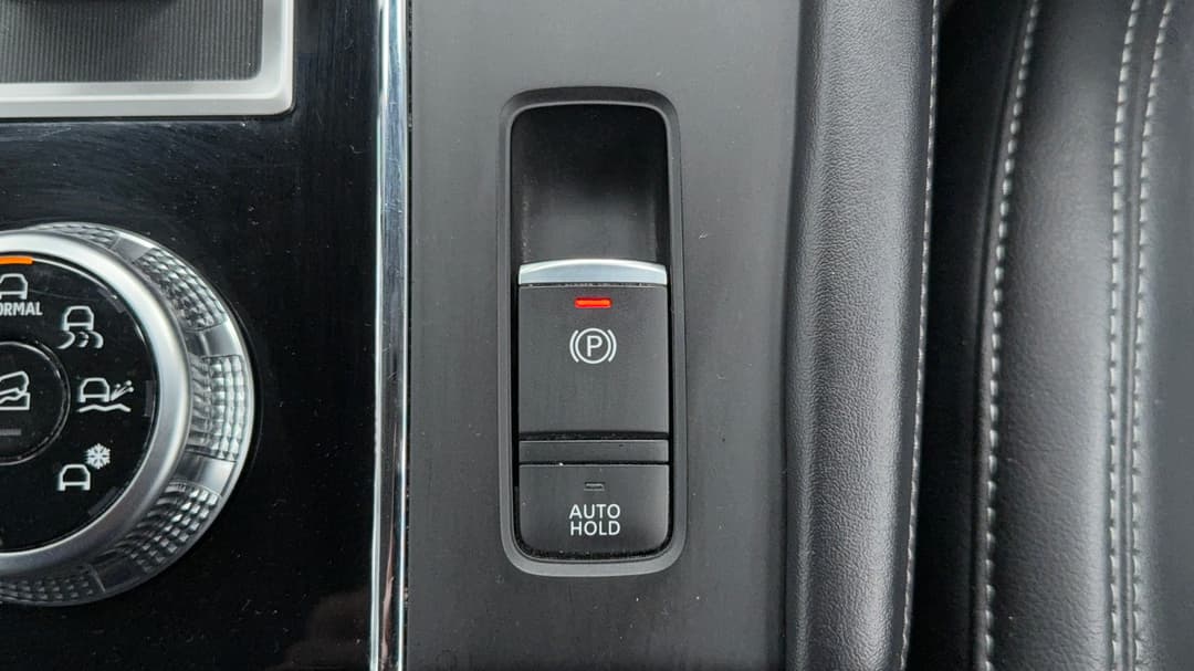 2022 Mitsubishi Outlander Ls 7 Seat (2WD), Automatic, 91764 km, Handbrake