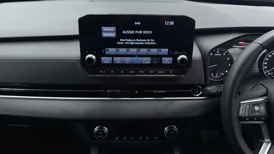 2022 Mitsubishi Outlander Ls 7 Seat (2WD), Automatic, 91764 km, Center Console
