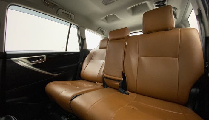 2018 Toyota Innova Crysta 2.4 VX 8 STR, Diesel, Manual, 81,894 km, Reclining Back Row Seats