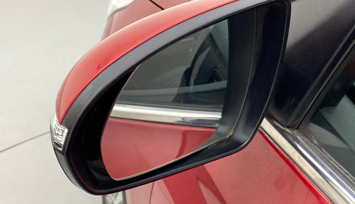 2019 Hyundai Verna 1.6 CRDI SX + AT, Diesel, Automatic, 29,510 km, Left rear-view mirror - Folding motor not working