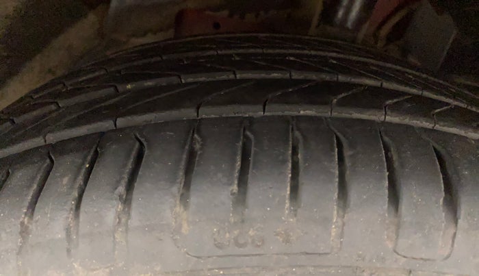 2018 Ford Ecosport TITANIUM + 1.5L DIESEL, Diesel, Manual, 92,274 km, Left Front Tyre Tread