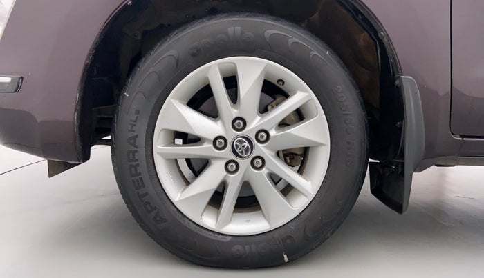 2017 Toyota Innova Crysta 2.7 GX 7 STR MT, Petrol, Manual, 43,867 km, Left Front Wheel
