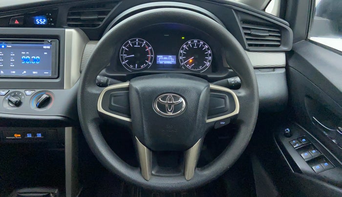 2017 Toyota Innova Crysta 2.7 GX 7 STR MT, Petrol, Manual, 43,867 km, Steering Wheel Close Up