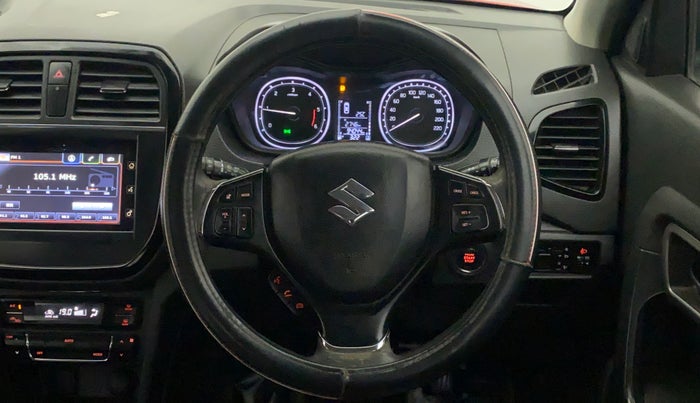 2016 Maruti Vitara Brezza ZDI PLUS DUAL TONE, Diesel, Manual, 94,287 km, Steering Wheel Close Up