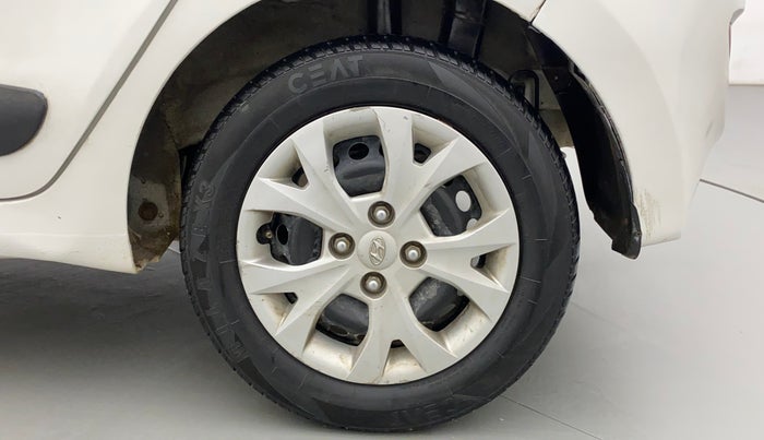 2015 Hyundai Grand i10 SPORTZ 1.2 KAPPA VTVT, CNG, Manual, 73,034 km, Left Rear Wheel