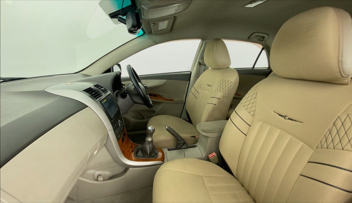 2010 Toyota Corolla Altis G PETROL, Petrol, Manual, 83,055 km, Right Side Front Door Cabin
