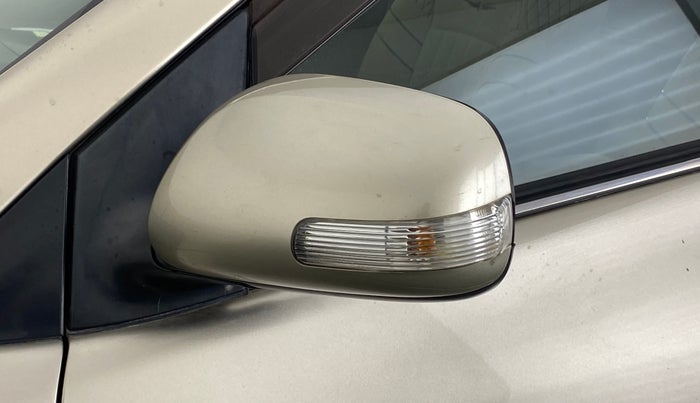 2010 Toyota Corolla Altis G PETROL, Petrol, Manual, 83,055 km, Left rear-view mirror - Indicator light has minor damage