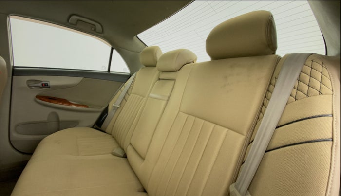 2010 Toyota Corolla Altis G PETROL, Petrol, Manual, 83,055 km, Right Side Rear Door Cabin