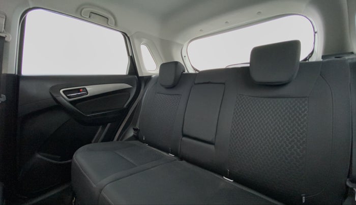 2018 Maruti Vitara Brezza ZDI + AMT, Diesel, Automatic, 83,241 km, Right Side Rear Door Cabin View