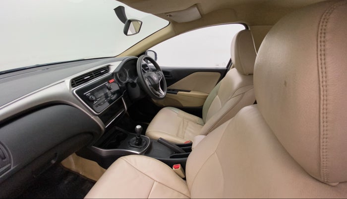 2014 Honda City 1.5L I-DTEC SV, Diesel, Manual, 1,21,990 km, Right Side Front Door Cabin