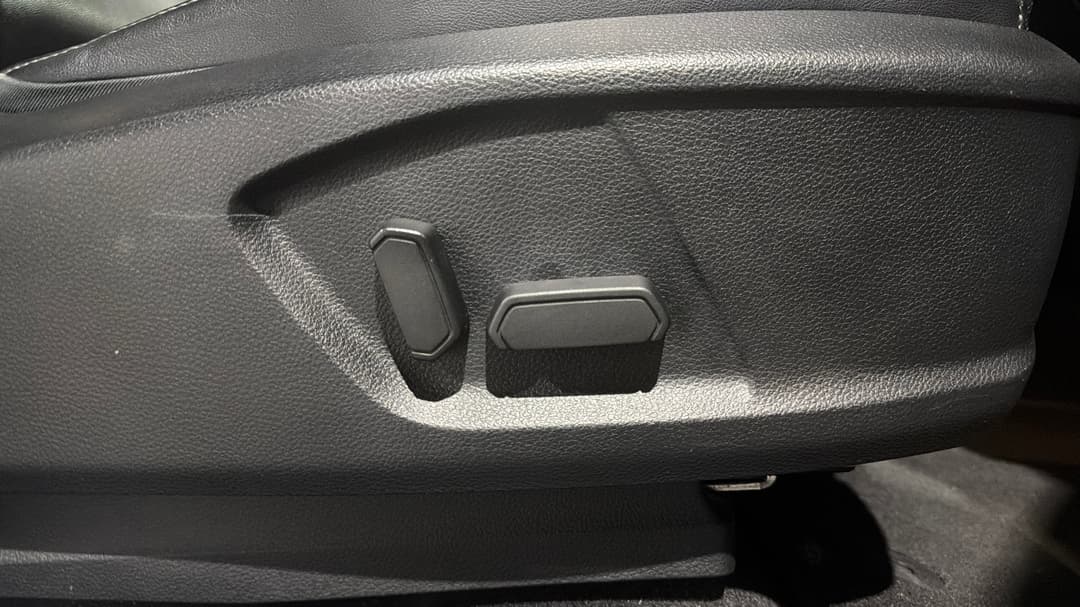 2020 Ford Everest Trend (4WD 7 Seat), Automatic, 109657 km, Drivers Side Adjustment Panel