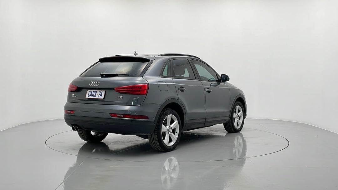 Right Back Diagonal (45- Degree) View