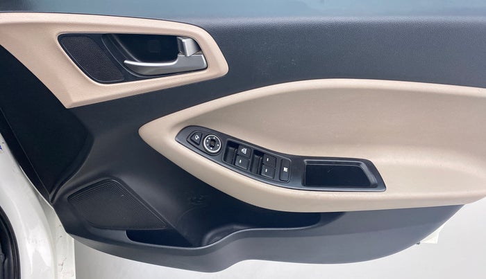 2018 Hyundai Elite i20 Asta 1.2 CVT, Petrol, Automatic, 49,324 km, Driver Side Door Panels Control