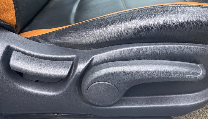 2018 Hyundai Elite i20 Asta 1.2 CVT, Petrol, Automatic, 49,324 km, Driver Side Adjustment Panel