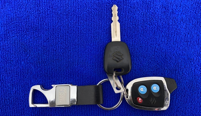 2013 Maruti Alto 800 LXI CNG, CNG, Manual, 35,319 km, Key Close Up