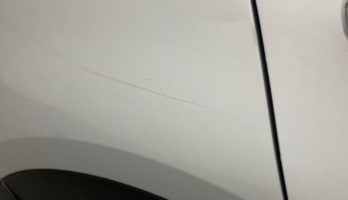 2016 Hyundai Creta SX PLUS AT 1.6 PETROL, Petrol, Automatic, 92,375 km, Right quarter panel - Minor scratches