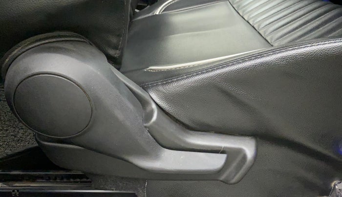 2022 Maruti IGNIS ZETA 1.2, Petrol, Manual, 16,026 km, Driver Side Adjustment Panel